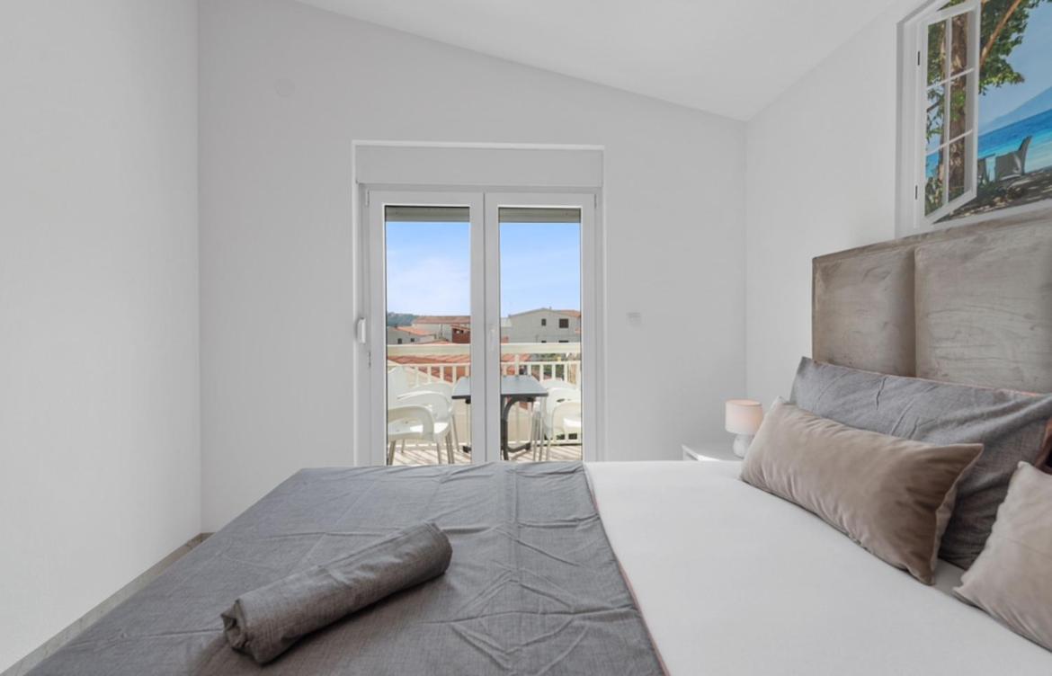 Apartment Antonija Rogoznica  Bagian luar foto